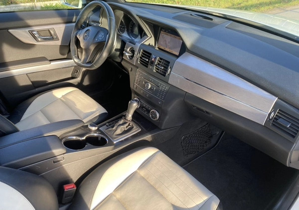 Mercedes-Benz GLK cena 61500 przebieg: 223379, rok produkcji 2009 z Łask małe 781